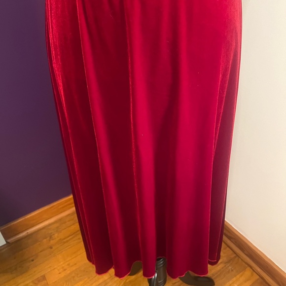AGB Red Sleeveless Velvetlike Dress - Picture 6 of 11